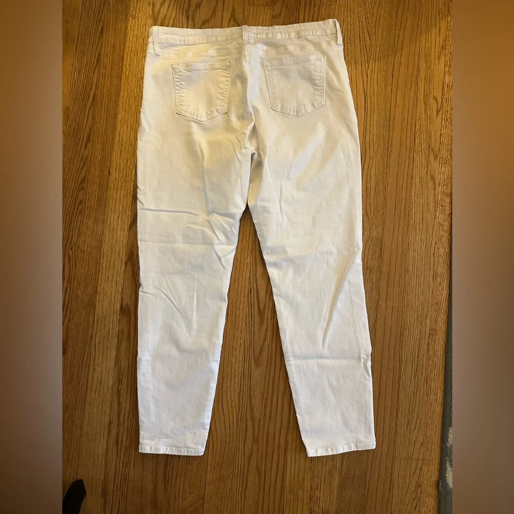 Just Black Nysa Skinny Jeans - Picture 3 of 4